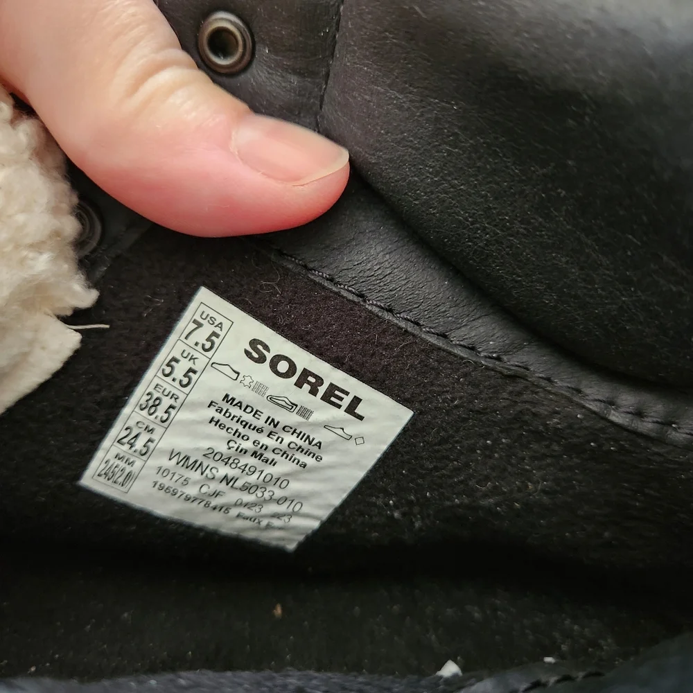 Sorel Womens Hi-Line Hiker Cozy Boot Size 7.5 Black Faux‎ Shearling